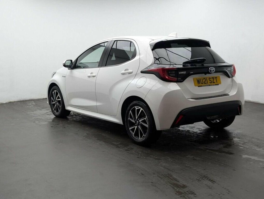 Toyota Yaris 1.5L Design WU21SZT White #6