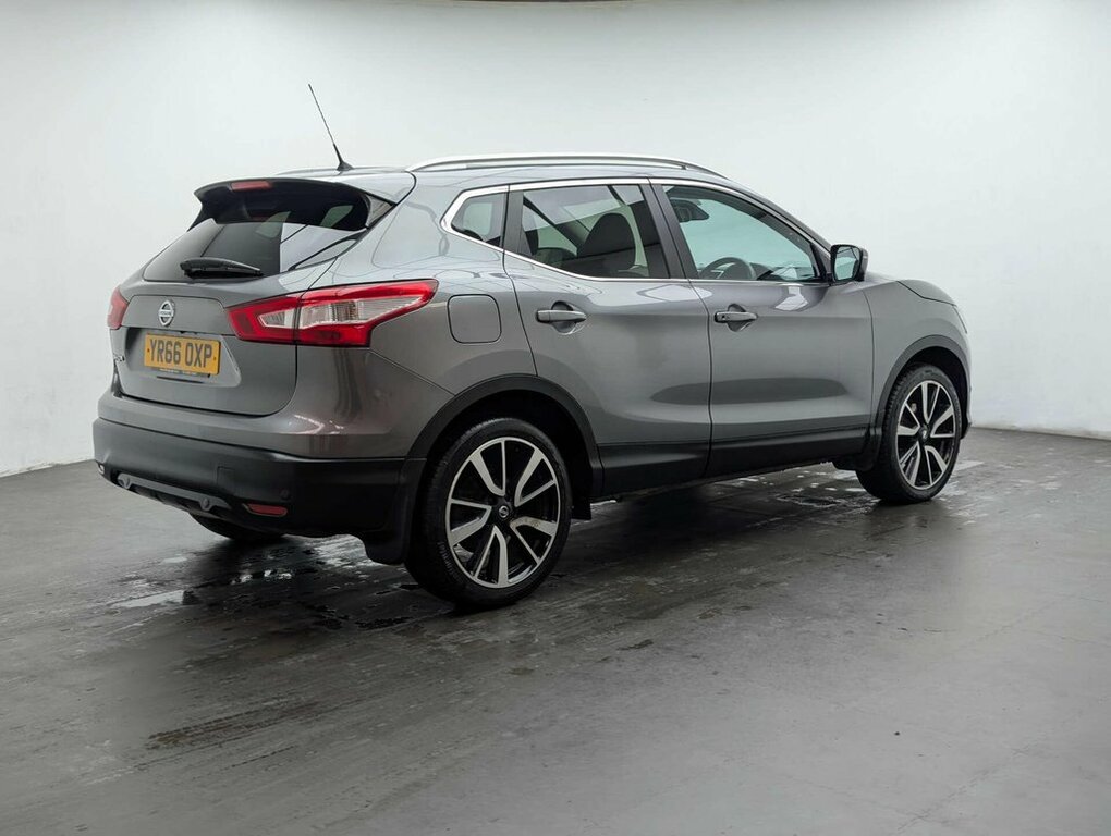 Nissan Qashqai 1.6L Tekna Grey #3