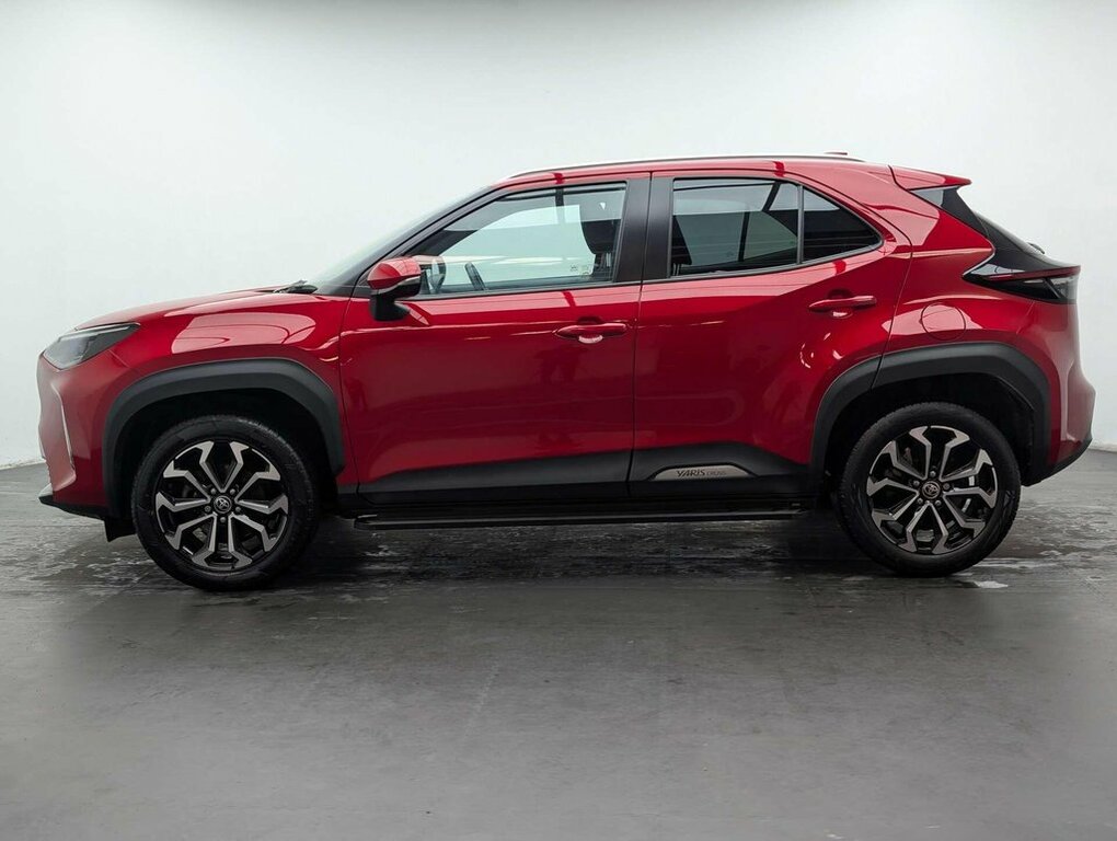 Toyota Yaris Cross 1.5L Design KS22BEJ Red #5