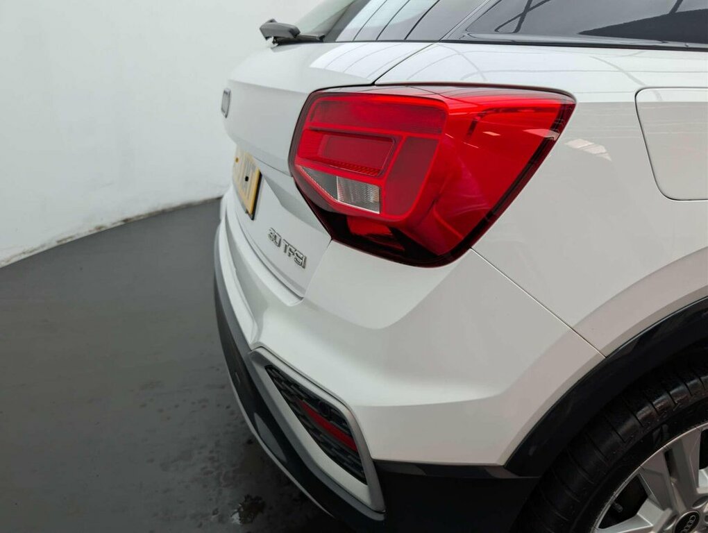 Audi Q2 1L Sport SL73XMT White #4