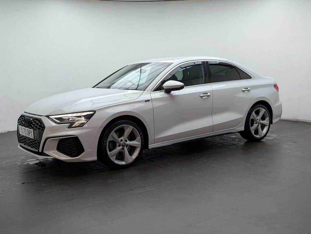 Audi A3 1.5 A3 S Line 35 Tfsi YL70DPY White #5