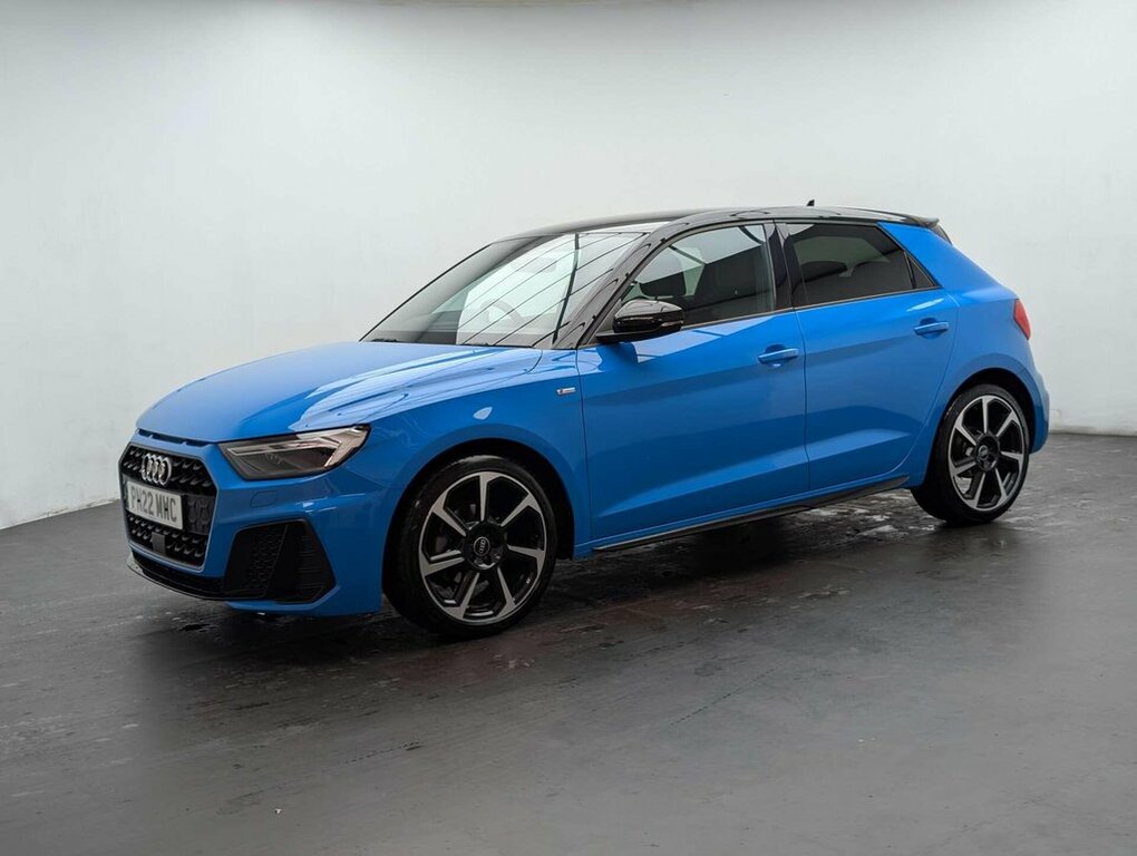 Audi A1 1L Black Edition PN22MWC Blue #4