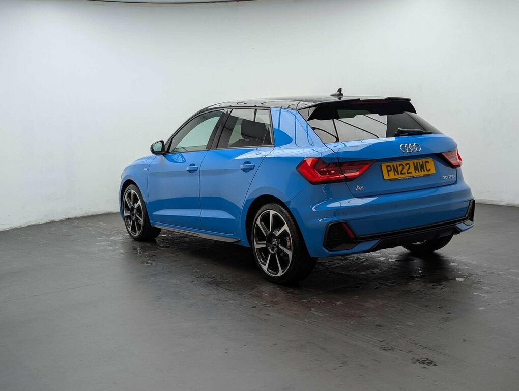Audi A1 1L Black Edition PN22MWC Blue #6