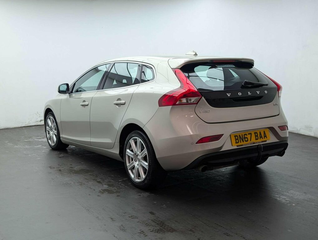 Volvo V40 2.0 V40 Inscription T3 Gold #6