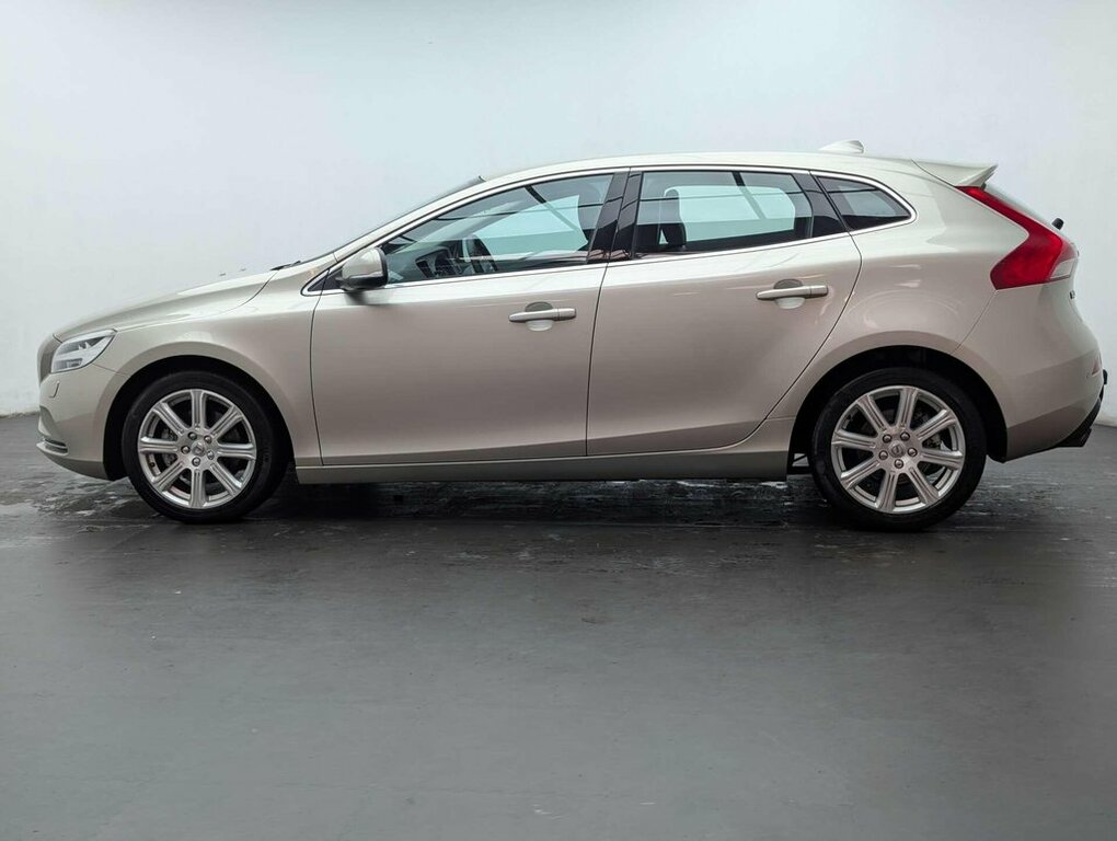 Volvo V40 2.0 V40 Inscription T3 Gold #5