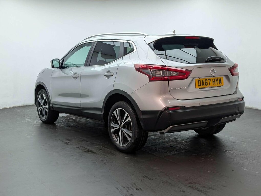 Nissan Qashqai 1.2L N-connecta Silver #6