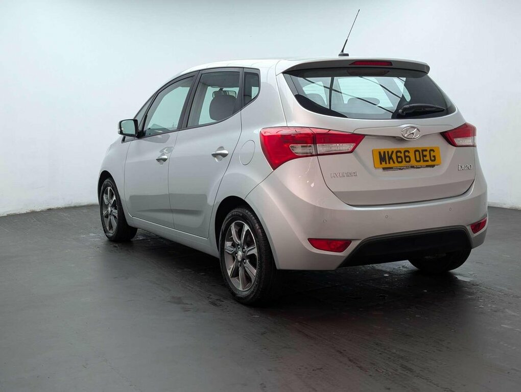 Hyundai Ix20 1.6L Se Silver #6