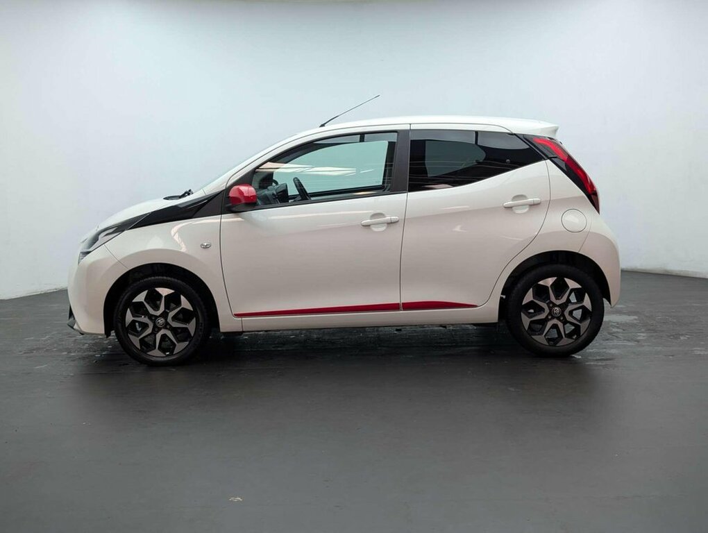 Toyota Aygo X 1L X-trend DE21UMX White #5
