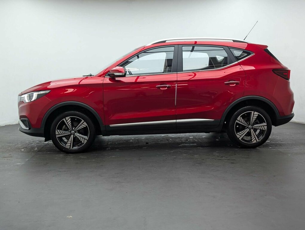 MG ZS Suv PN21AZC Red #5