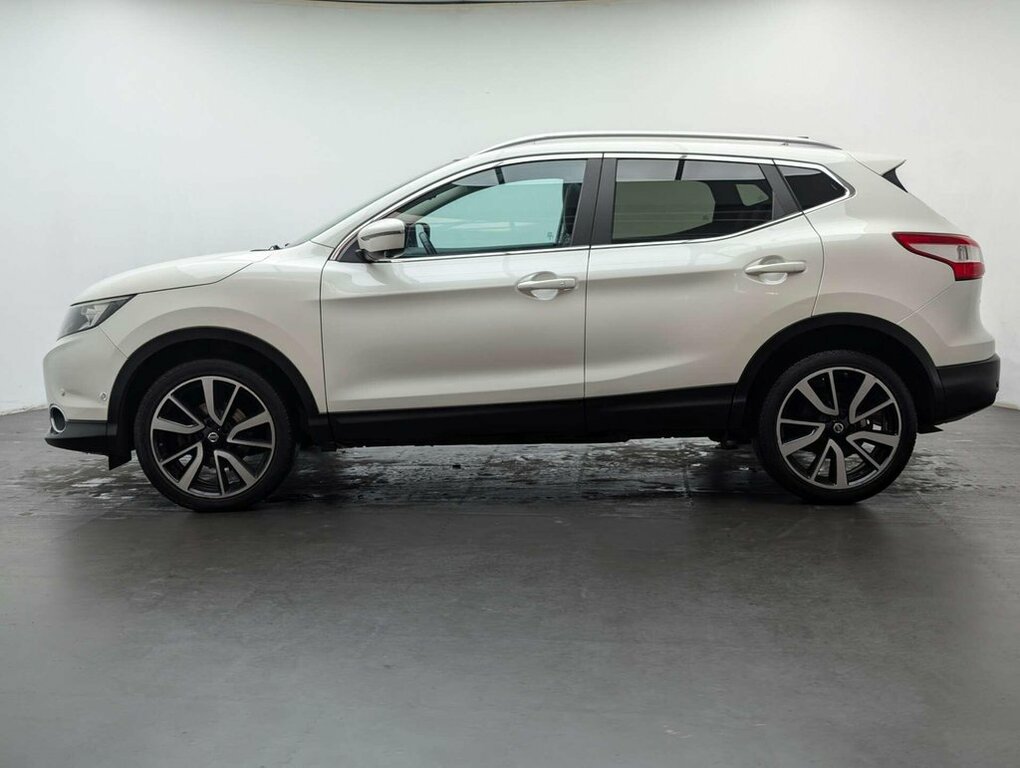 Nissan Qashqai 1.2L Tekna White #3