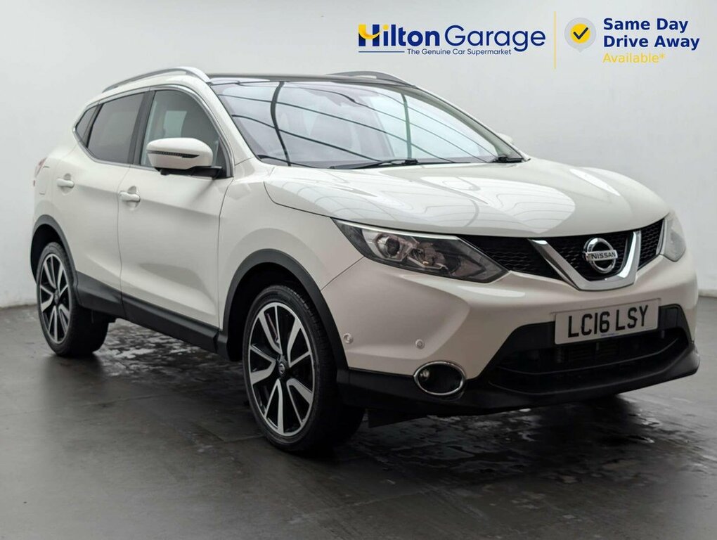 Nissan Qashqai 1.2L Tekna White