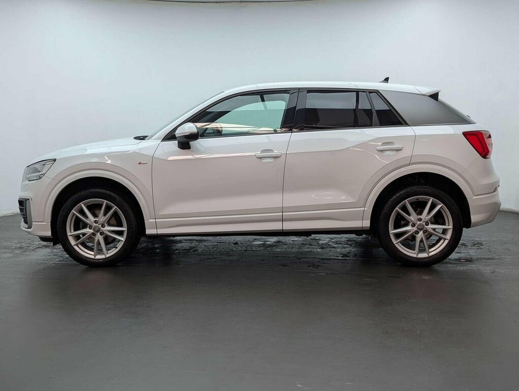 Audi Q2 1.5L S Line R11FSX White #5