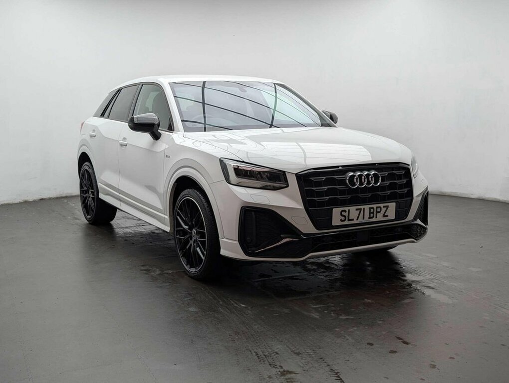 Audi Q2 1.5L Black Edition SL71BPZ White #6