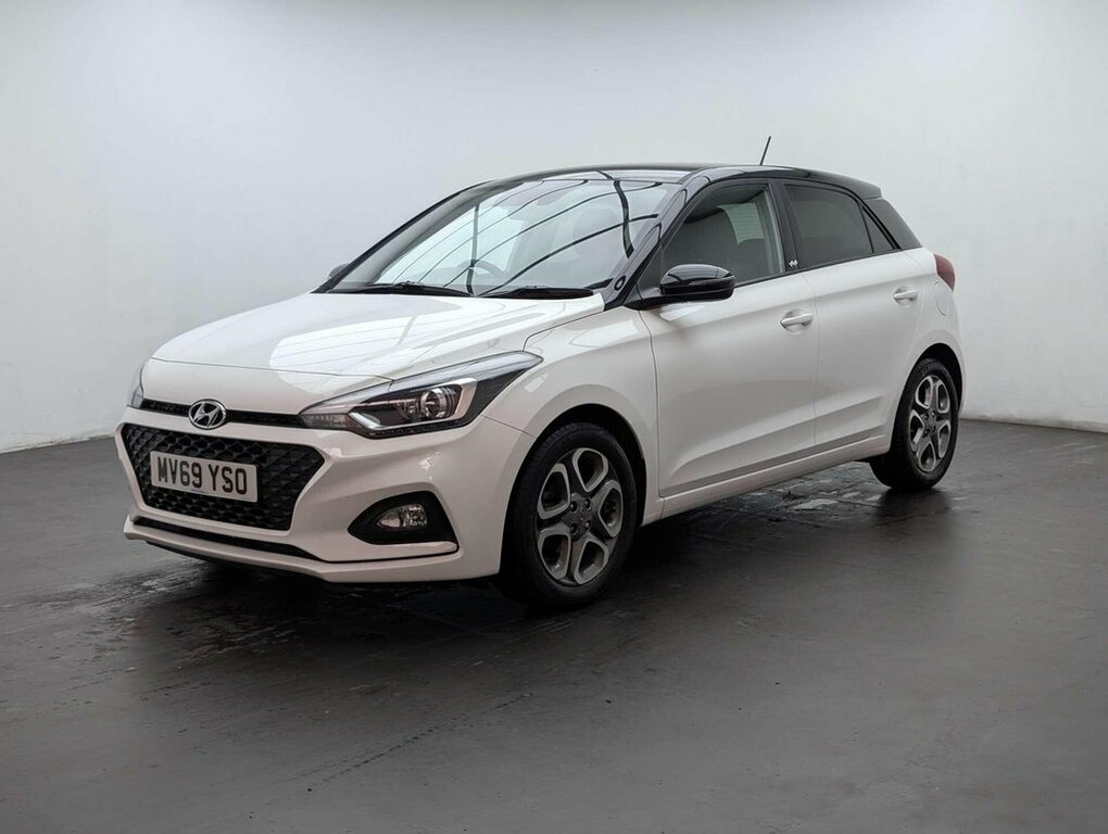 Hyundai I20 1.2L Play White #4