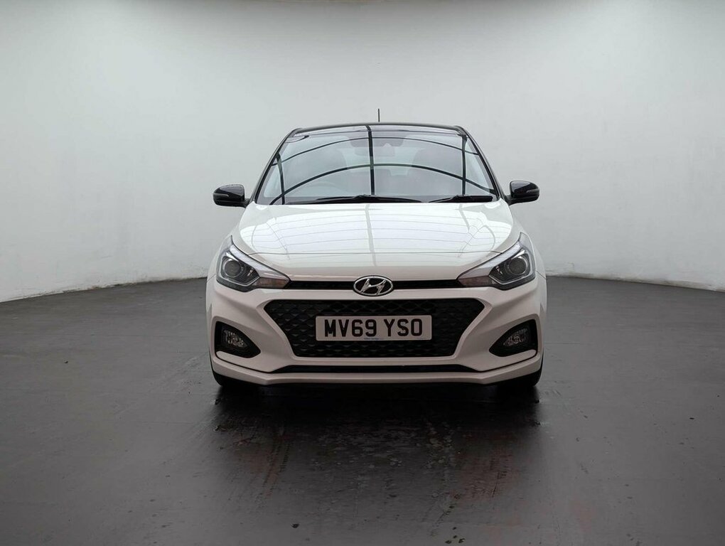 Hyundai I20 1.2L Play White #3