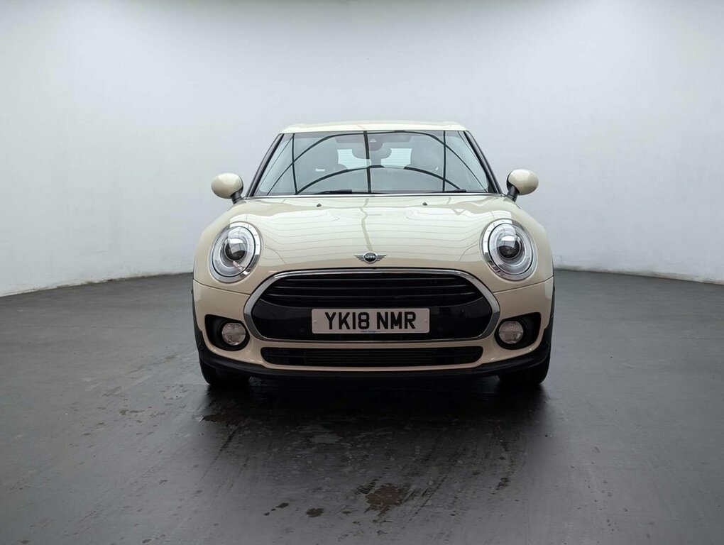 Mini Clubman 1.5L Cooper 6Dr White #4