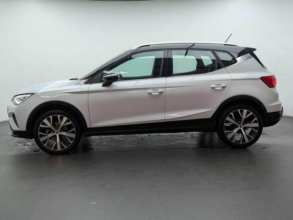 Seat Arona 1L Xperience Lux OU71EKE White #5