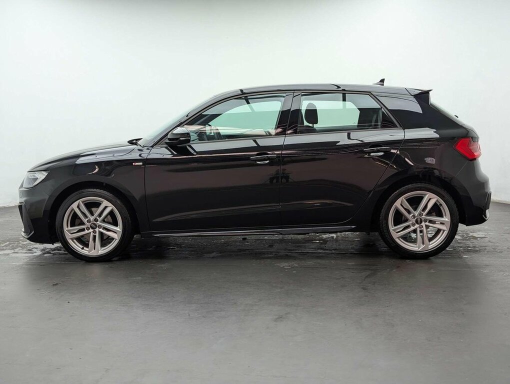 Audi A1 1L S Line NU23RYO Black #5