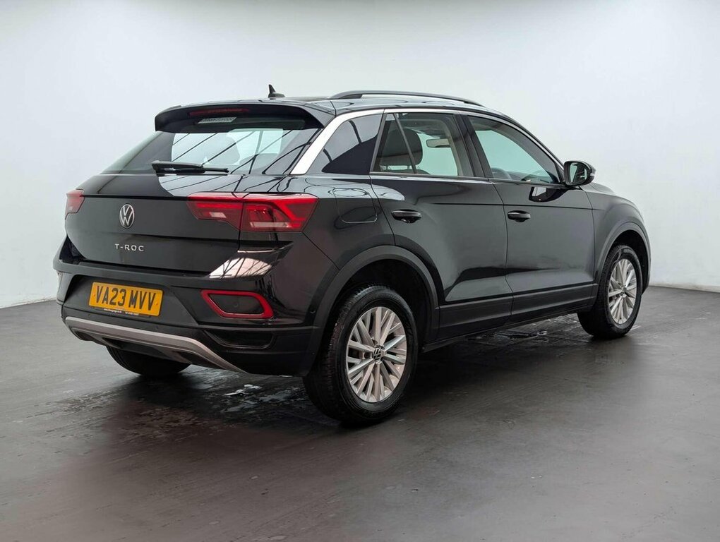 Volkswagen T-Roc 1.5L Life VA23MVV Black #4