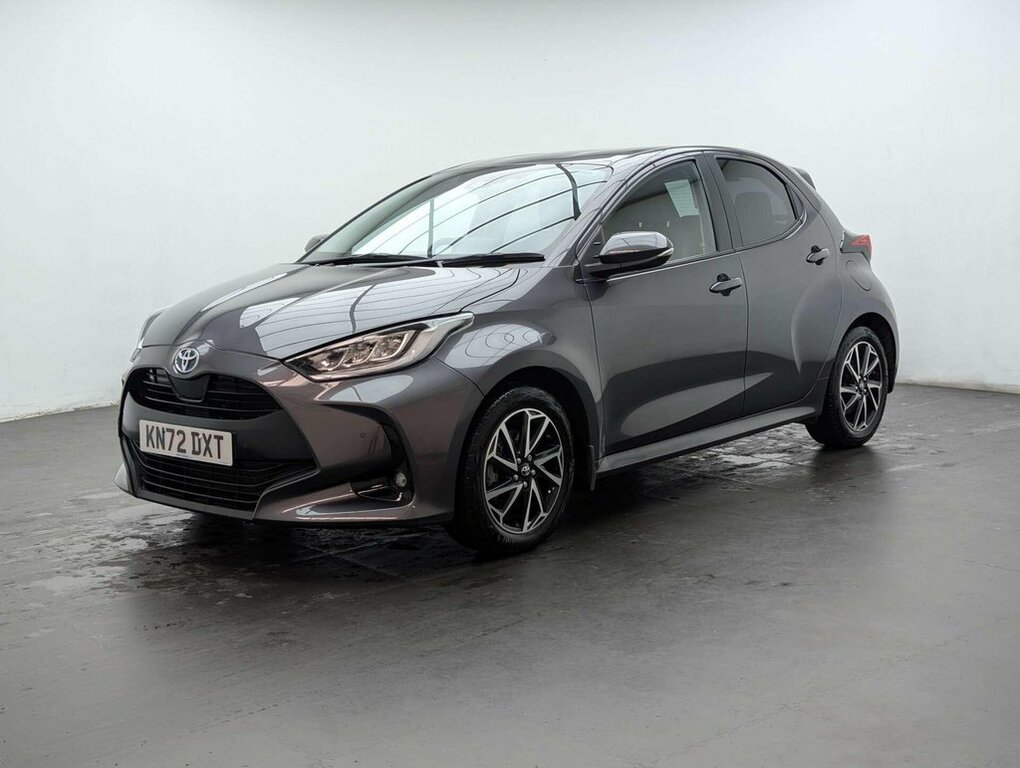 Toyota Yaris 1.5L Design KN72DXT Grey #4