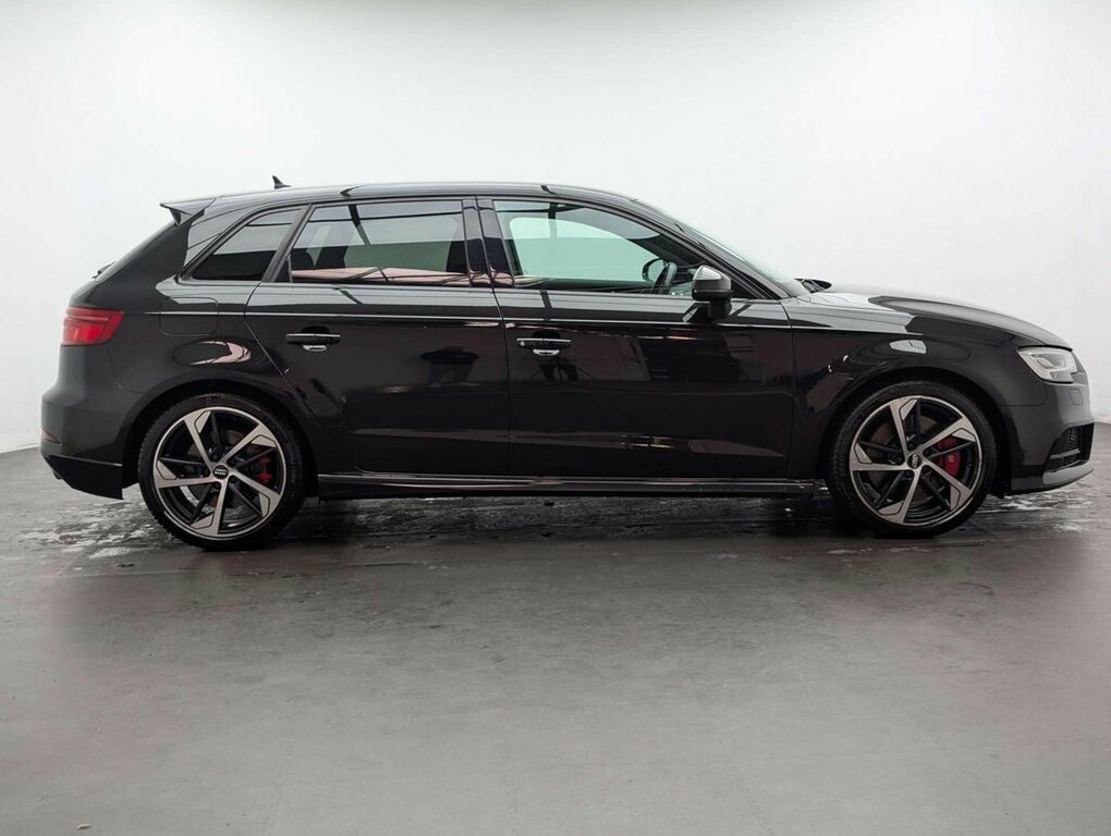 Audi S3 2L Black Edition WF19AUA Black #4