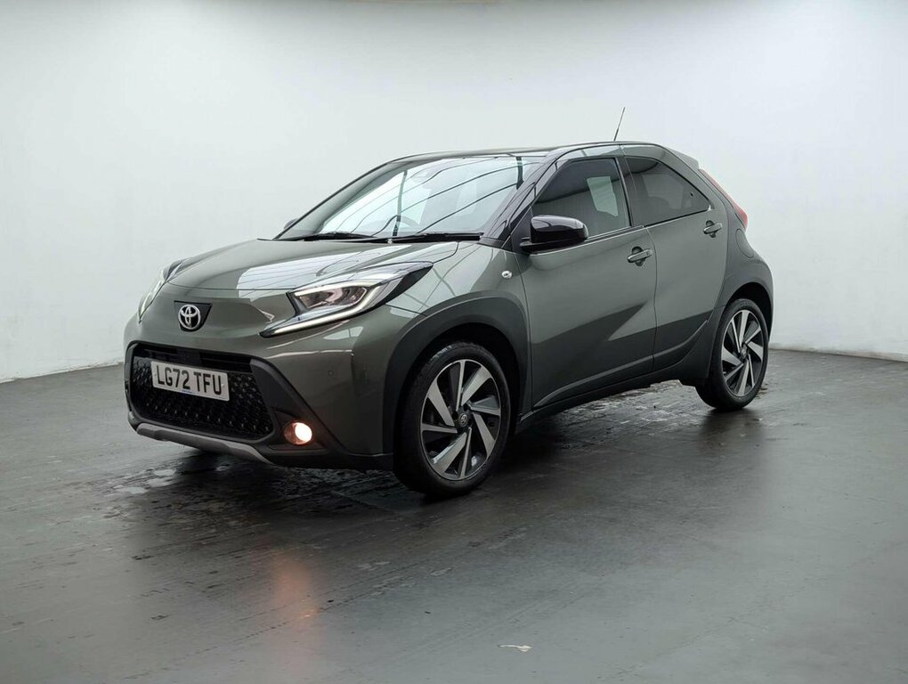 Toyota Aygo X 1L Exclusive LG72TFU Green #4