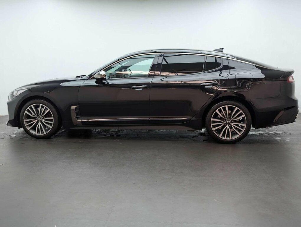 Kia Stinger 2L Gt-line Black #6
