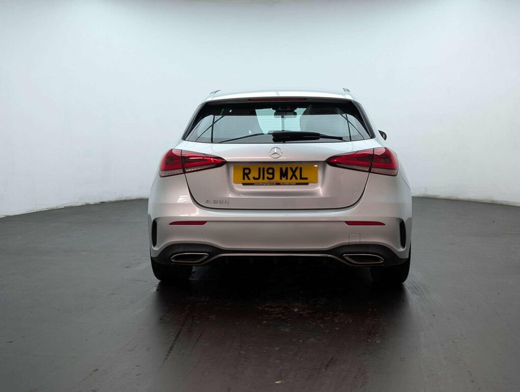 Mercedes-Benz A Class 2.0 A 220 Amg Line Silver #3