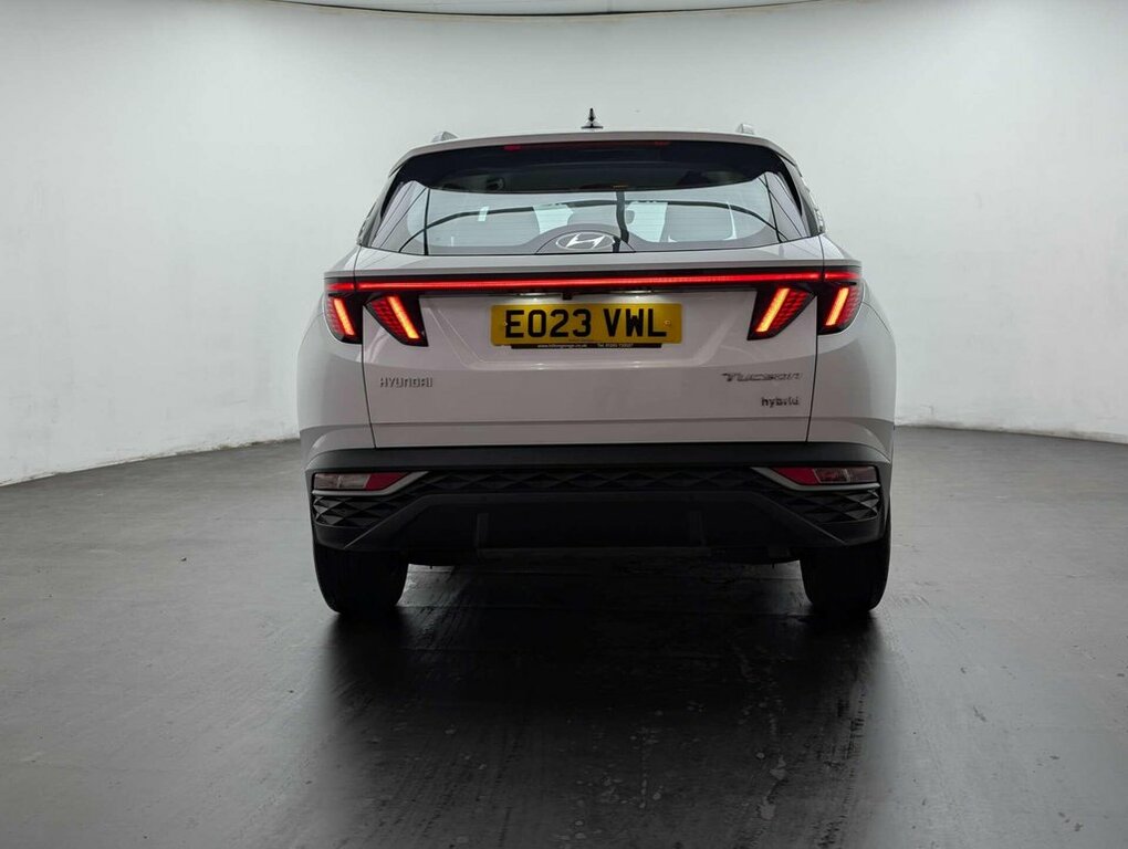 Hyundai Tucson 1.6L Se Connect EO23VWL White #3