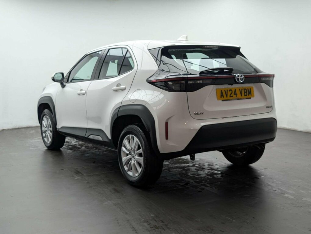 Toyota Yaris Cross 1.5L Icon AV24VBM White #6