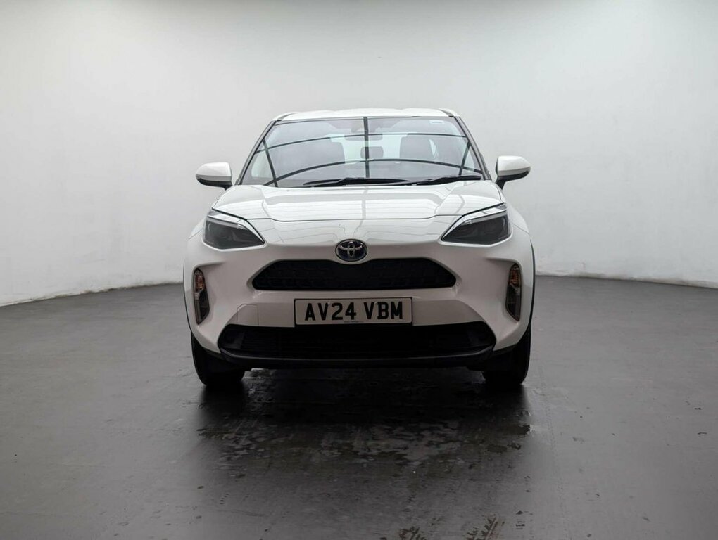 Toyota Yaris Cross 1.5L Icon AV24VBM White #3