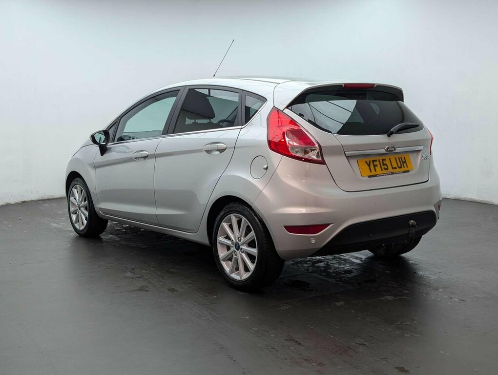 Ford Fiesta 1.6L Titanium Silver #6