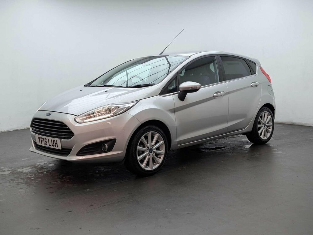 Ford Fiesta 1.6L Titanium Silver #4
