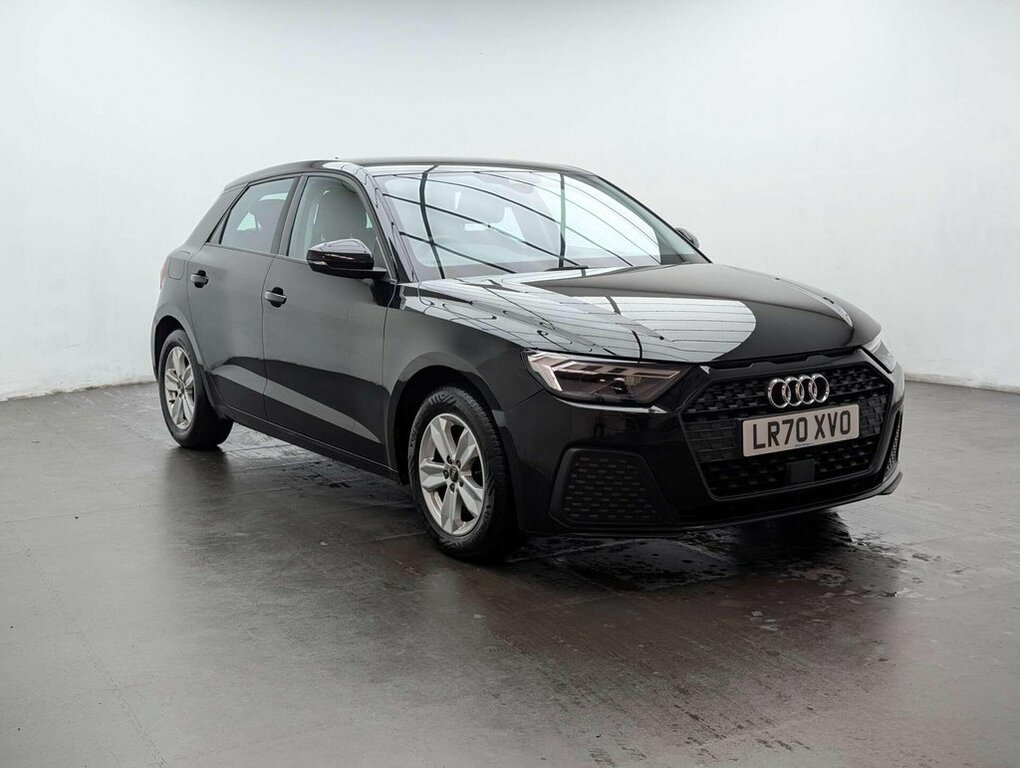 Audi A1 1L Technik LR70XVO Black #2