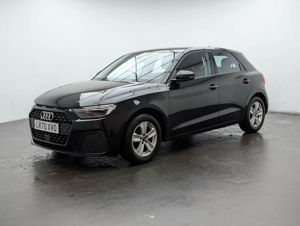 Audi A1 1L Technik LR70XVO Black #4