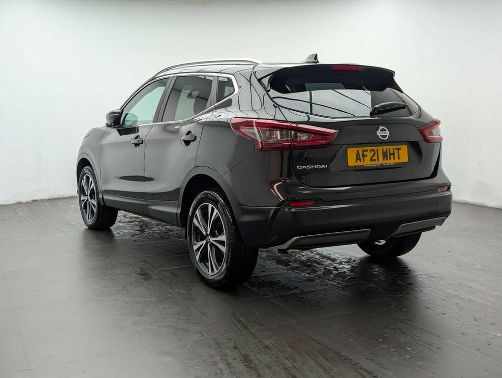 Nissan Qashqai 1.3L N-connecta Black #6