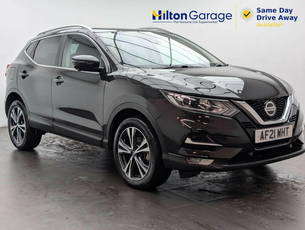 Nissan Qashqai 1.3L N-connecta Black