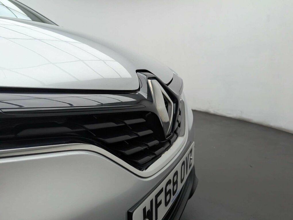Renault Captur 0.9L Iconic WF68OVZ #6