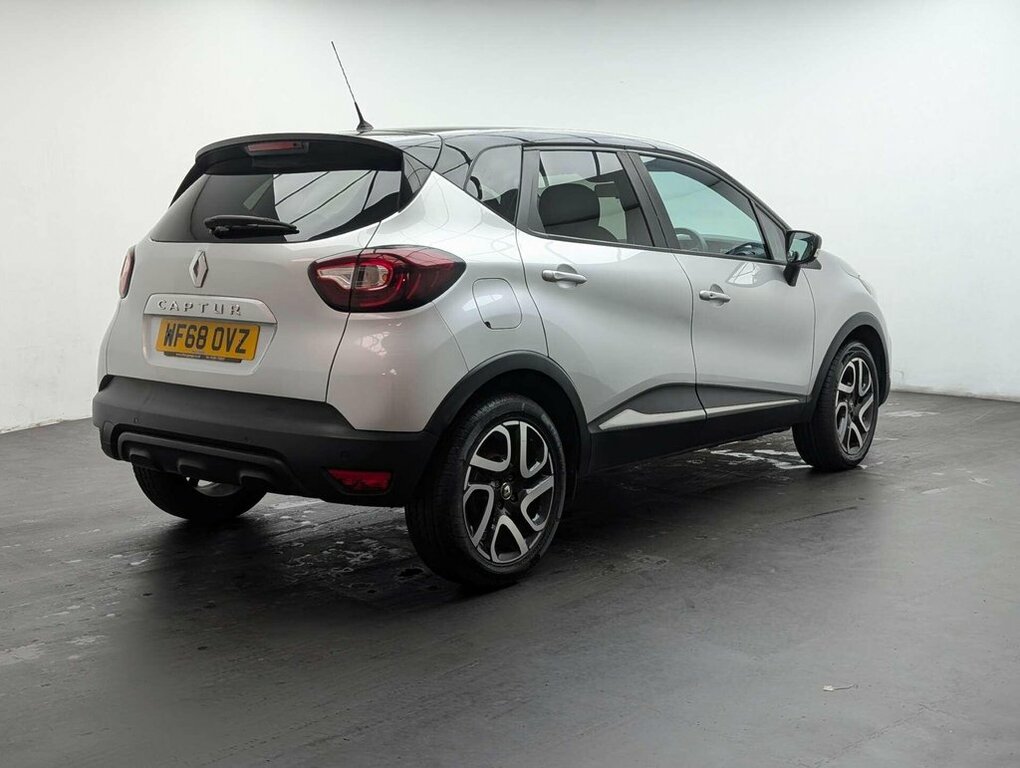 Renault Captur 0.9L Iconic WF68OVZ #4