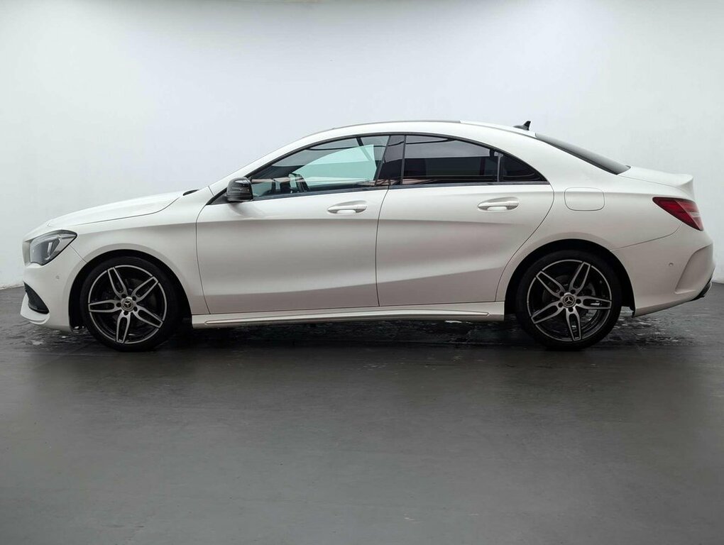 Mercedes-Benz CLA Class 2.1L Amg Line White #4