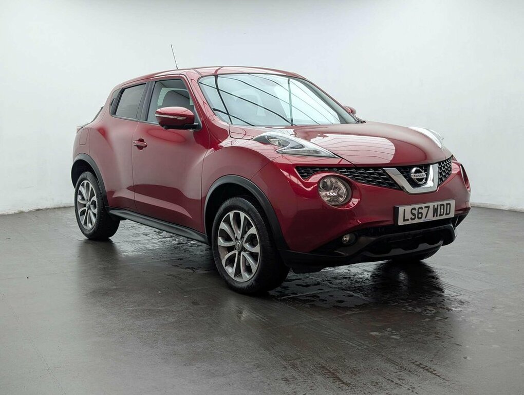 Nissan Juke 1.2L Tekna Red #2