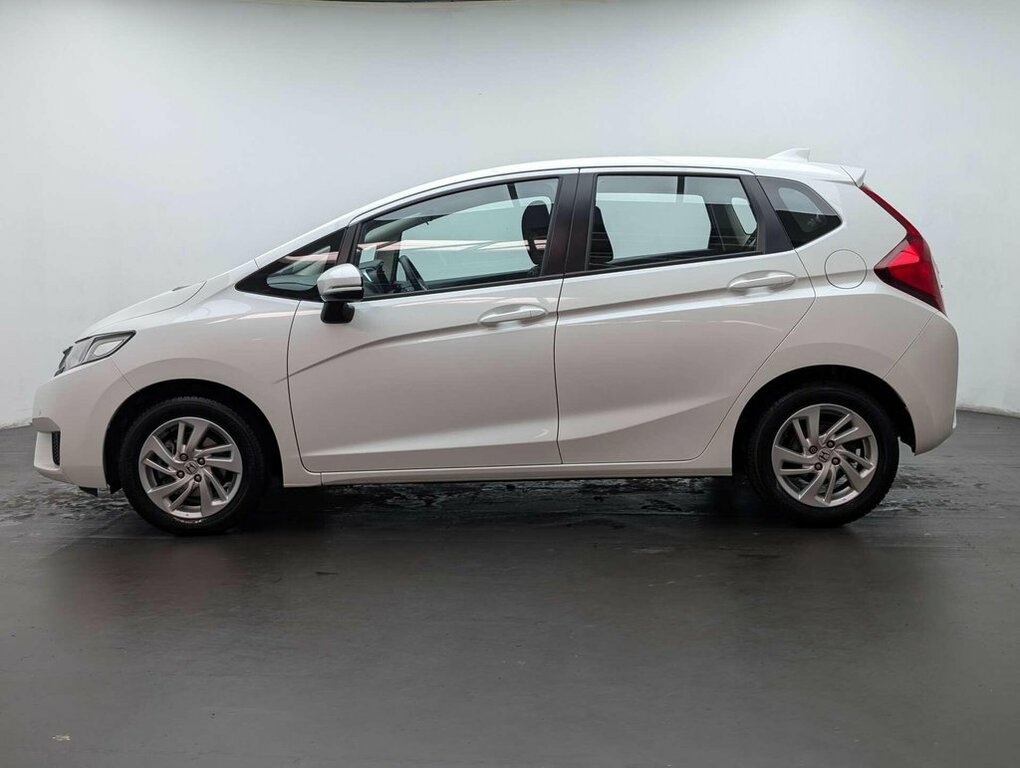 Honda Jazz 1.3L Se YT65GVJ White #5