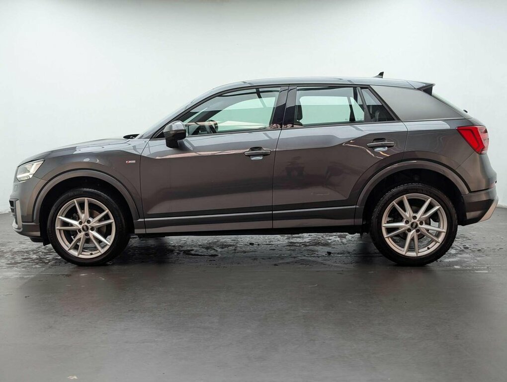 Audi Q2 1L S Line LG70YLV Grey #5