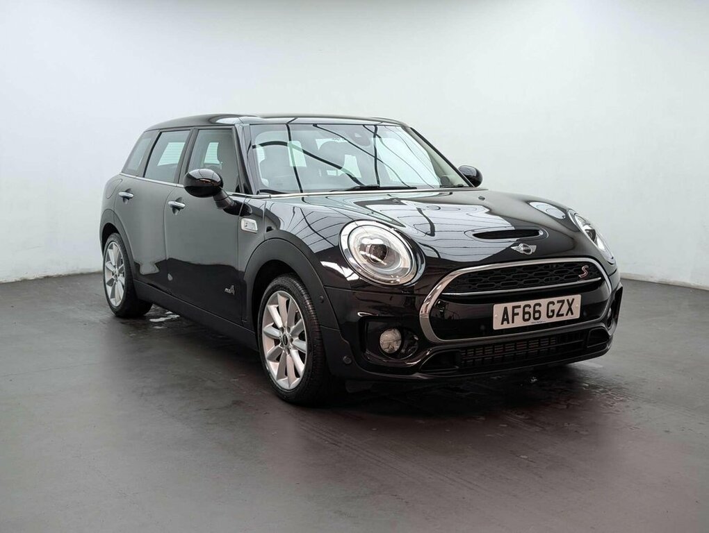 Mini Clubman 2L Cooper S 6Dr Black #2