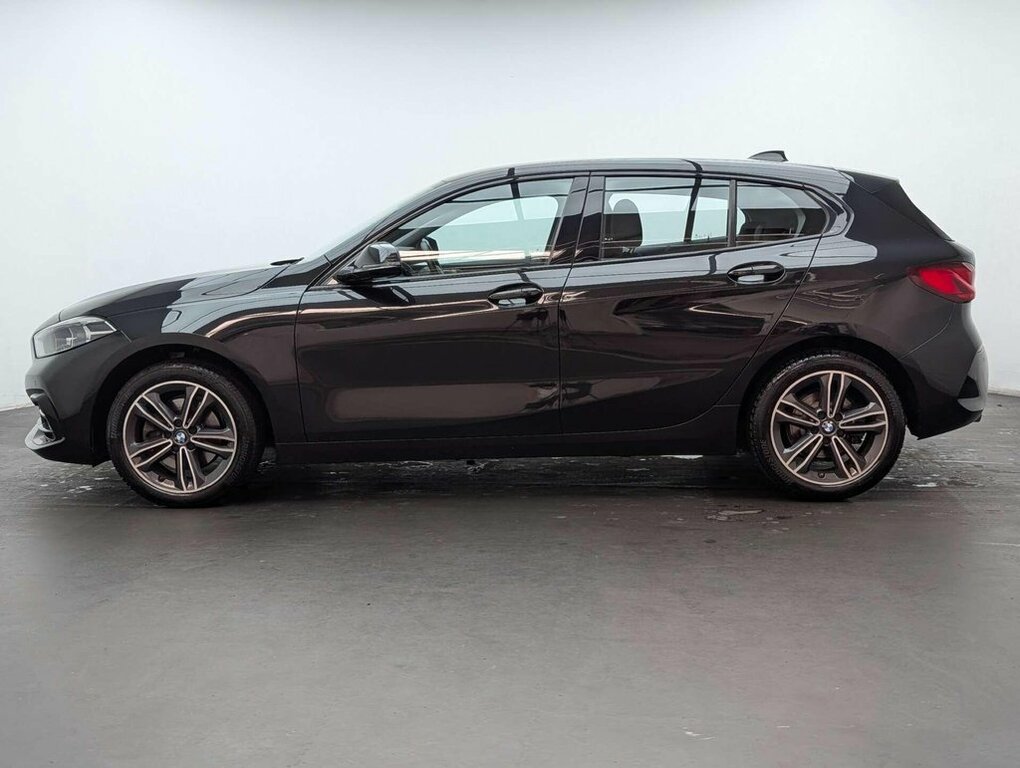 BMW 1 Series 1.5L Sport BT71ASO Black #5