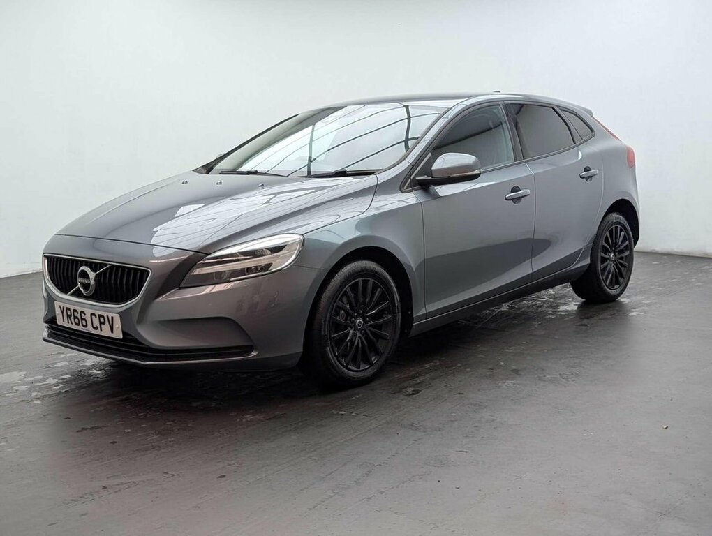 Volvo V40 2.0 V40 Momentum T2 YR66CPV Grey #4