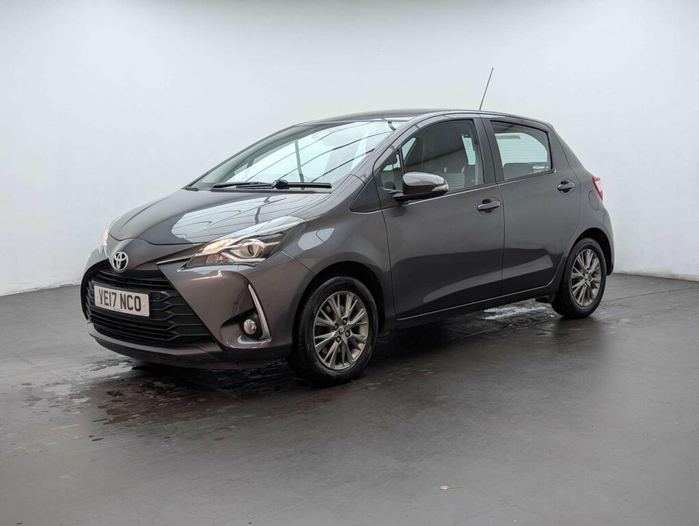Toyota Yaris 1.5L Icon Tech VE17NCO Grey #4