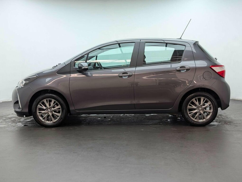 Toyota Yaris 1.5L Icon Tech VE17NCO Grey #5