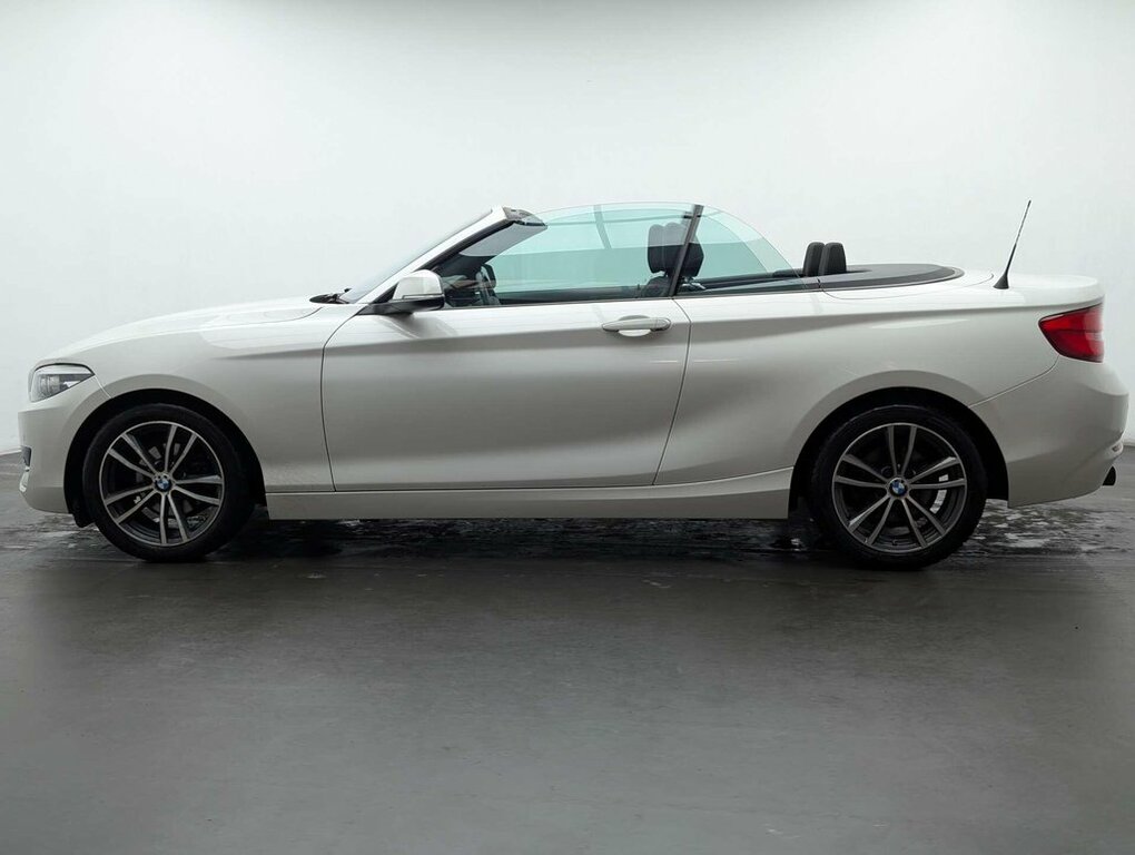 BMW 2 Series 1.5L Sport YE18WHA White #5