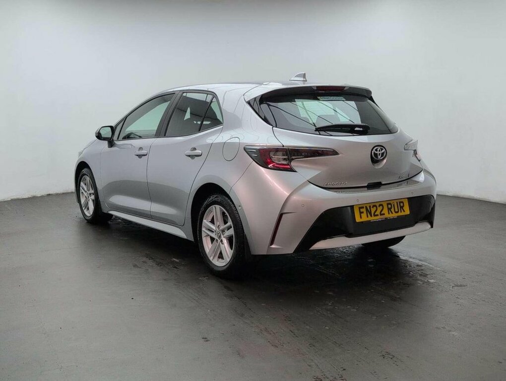 Toyota Corolla 1.8L Icon Tech FN22RUR Silver #6